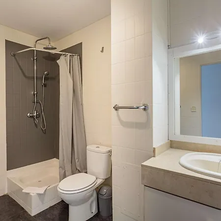 Apartment Moderne En Bord De Avec Balcon Et Parking - Fr-1-2-306