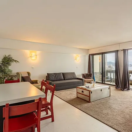 Moderne En Bord De Avec Balcon Et Parking - Fr-1-2-306 Appartement